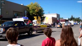preview picture of video '2013 Pincher Creek Parade (video)'