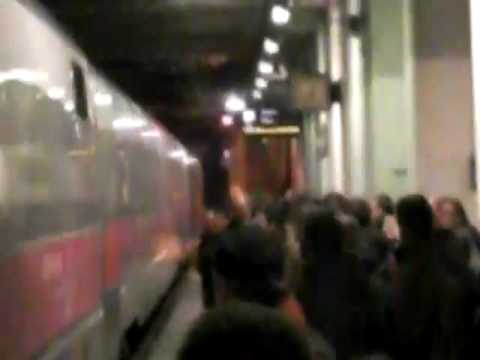 Arrivo del treno AV 9554 a Porta Garibaldi - 14 dicembre 2009