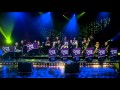 Die Crazy Oak Big Band spielt "Tie a yellow ribbon round the ole oak tree"