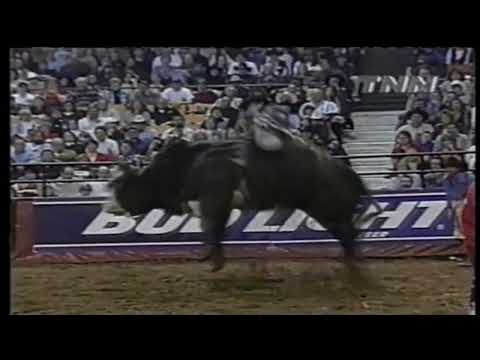 Danny Varnadore vs Gringo - 00 PBR Worcester (86.5 pts)