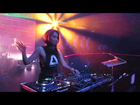 DJ Shumi (Bali) on ASIANECTED Friday party night (18/9) at Club Celebrities Miri, Malaysia 2