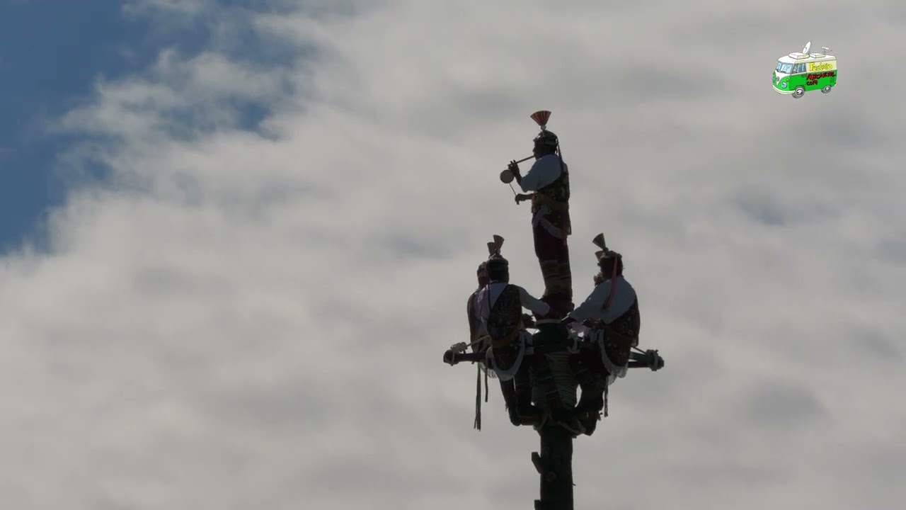 [VIDEO] Voladores de Papantla en Pamplona, este 12 de octubre 