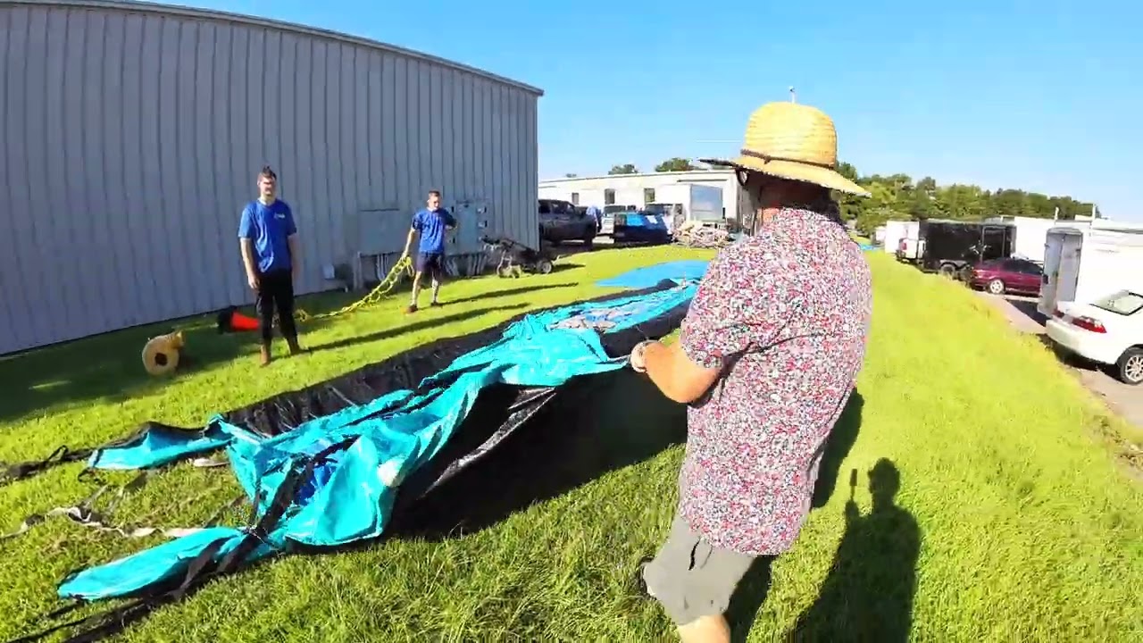 How to unfold the slide and check zippers