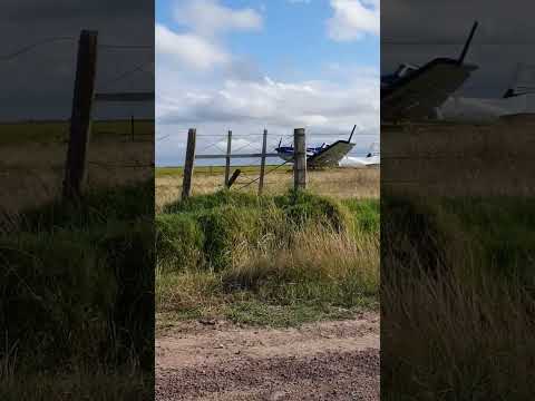 Avioneta fumigando las arroceras en el departamento de Treinta y Tres  Uruguay