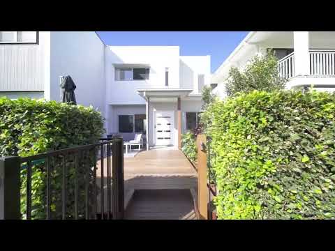 Video for 7 Timana Lane, Maroochydore  QLD  4558