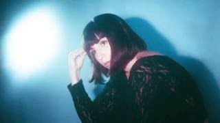 Nite Jewel - Kiss The Screen (Live version)