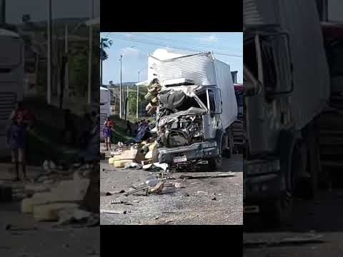Acidente entre carreta e ônibus em Água Branca-Pi. #shorts #fyp #fypシ