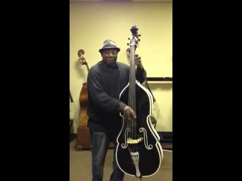 [Kolstien Bass Shop] Charnett Moffett Playing his Kolstein Rocker Busetto Bass