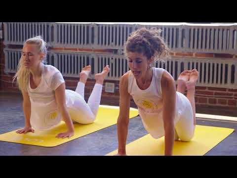 download lagu mp3 mp4 Blond Story, download lagu Blond Story gratis, unduh video klip Blond Story