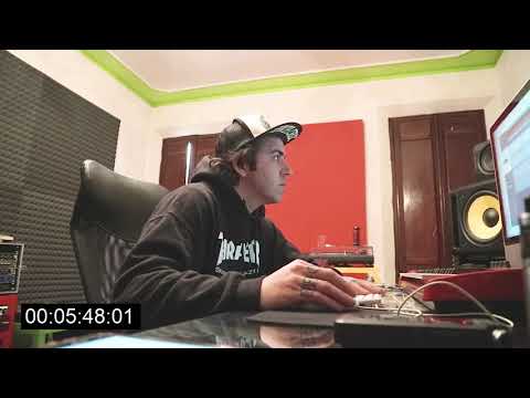 In the Studio w/ GEO FROM HELL - Mic's Café