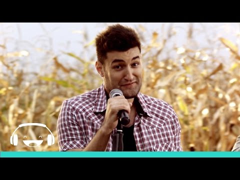 Smiley feat. Pacha Man - Love is for free [Official Video]