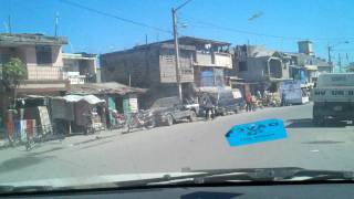 preview picture of video 'A drive through Cap Haitien.3gp'