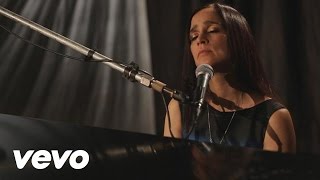 Julieta Venegas - Volver A Empezar ((En Vivo) (Video))
