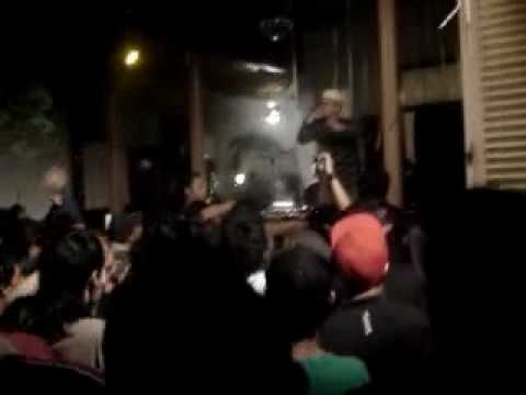 Dubyouth - Bomb the Town (live)