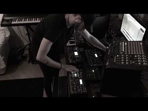 Dawid Dahl - Live Techno Improvisation