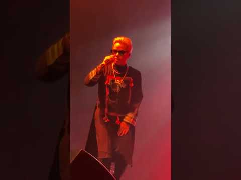 NT One - Baby Xav Ntsib Koj (Live @ Sabaidee Fest Minnesota)