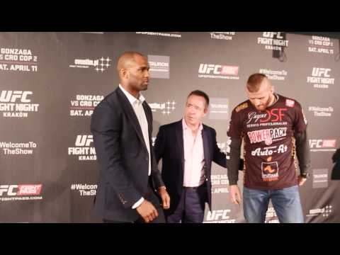 UFC Fight Night Krakow Staredown at Mediaday