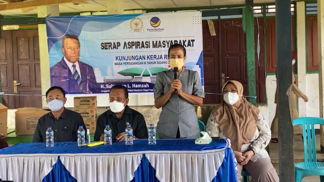 Anggota DPR RI. H Sulaiman L. Hamzah Sambangi Sekolah Nusantara I Keluarahan Kelapa 5 Merauke