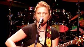 Crystal Bowersox &quot;On the Run,&quot; Monroe, Michigan April 1, 2011