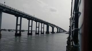 preview picture of video 'Breathtaking train journey on India's First Sea bridge'