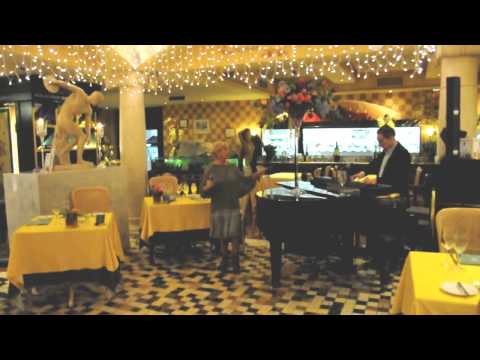 Singer on the Costa del Sol Susan Mohr - Da Bruno Sul Mare - Marbella