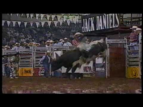 Owen Washburn vs Alligator - 96 PBR Guthrie (82 pts)