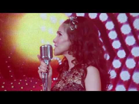 Natalia Oreiro . 2013 . Tour Hits - Fragmento "No me mires / Mi vida eres tu" Moscu