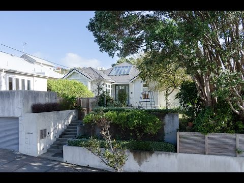 Substantial Kelburn living | 16 Rimu Road, Kelburn