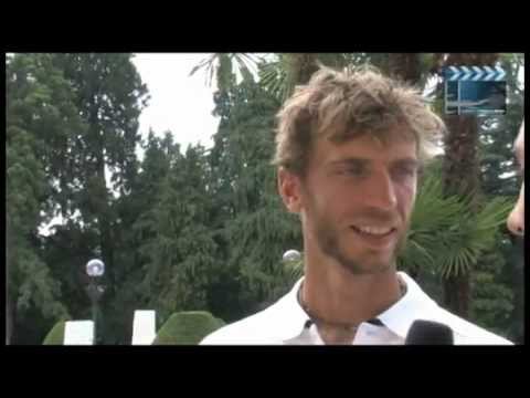 Elia Luini ai microfoni di CanottaggioVideo prima della partenza per Londra