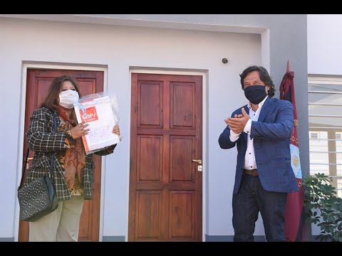 “Desde que asumí como Gobernador llevamos entregadas casi 800 casas”