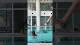 リゾートホテルで美女たちがはっちゃけてるよ！