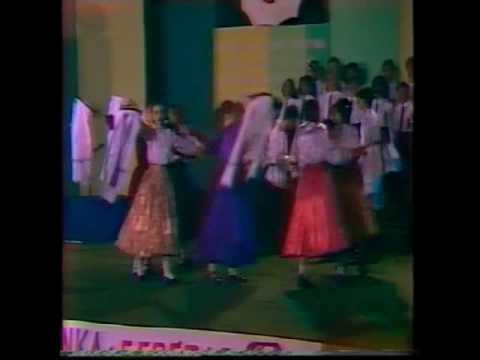 cervena ruza druha casc