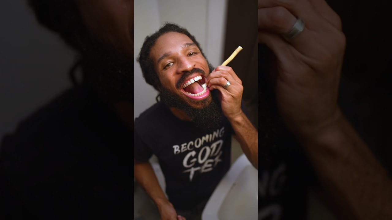 Miswak Stick: Elevating Oral Care Beyond Ordinary Toothbrushes 🪥