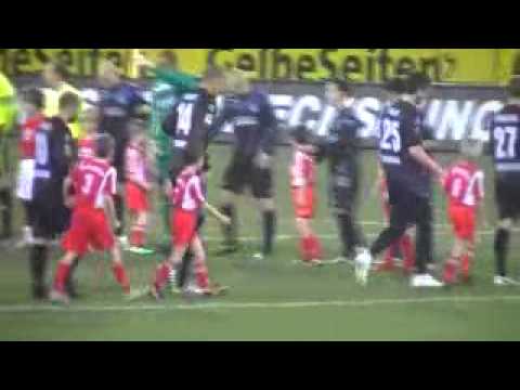 SV Roggden F Jugend Einlaufeskorte FCA - MSV Duisburg 11.02.2011