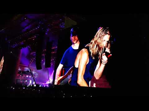 Foo fighters under pressure reading festival 2019