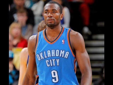 Serge Ibaka amazing three straight blocks vs. Cavs (Mar. 9, 2012)