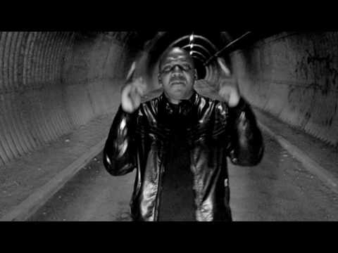 MAMDOO - introduction (street clip)