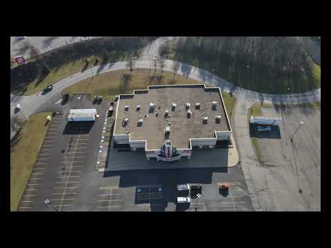 Moraine Pointe Plaza parking lot