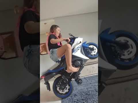 EMPINANDO MOTO. TurmaDaLuana. #shorts #foryou #moto #trilha