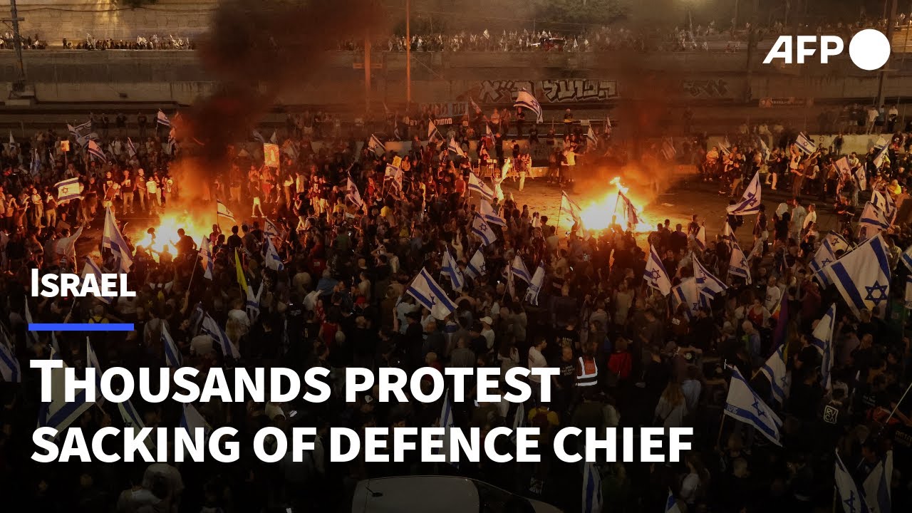 Thousands protest in Israel over sacking of defence chief Gallant | AFP