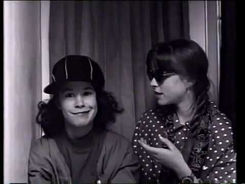 Globo - Abertura Série Tudo Em Cima (Ready or Not) - 1994