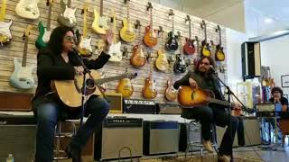 Download lagu Gene Simmons and Ace Frehley - COMPLETE Miami Vault Q&A and Jam mp3