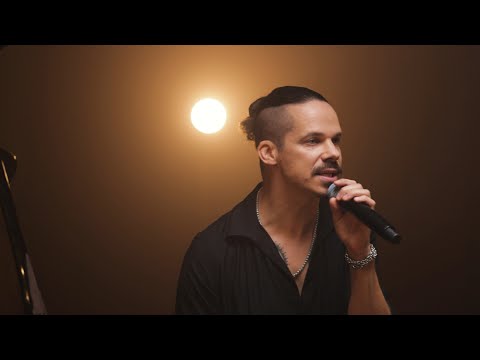 Jeronimas Milius - Too Much Love Will Kill You (Queen Show)