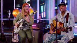 ‘Idol’ hopeful Dennis Lorenzo holds his own alongside his idol Allen Stone