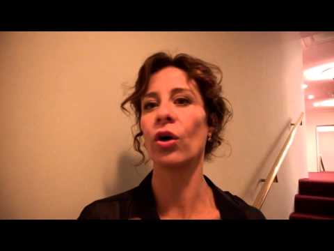 Videointervista a Carlotta Natoli in I Misteri di Laura, leggi l'articolo su SpettacoloMania.it