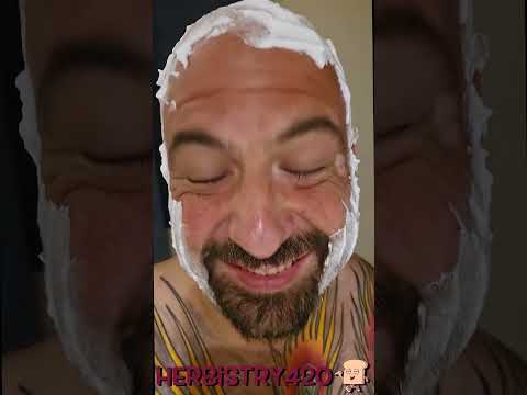 Shaving While Stoned: 5 Reasons It's a Bad Idea