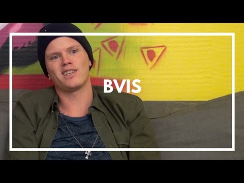 Bvis-intervju om Kriminell Kunst-brudd og DatMusic-signering. | YLTV