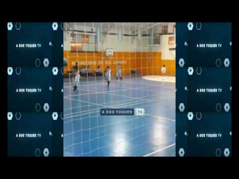 #GolesDeTiroLibre lo hizo Braian Vázquez en la #CategoríaJuvenil en el clásico  #Fenix vs #Pinguino