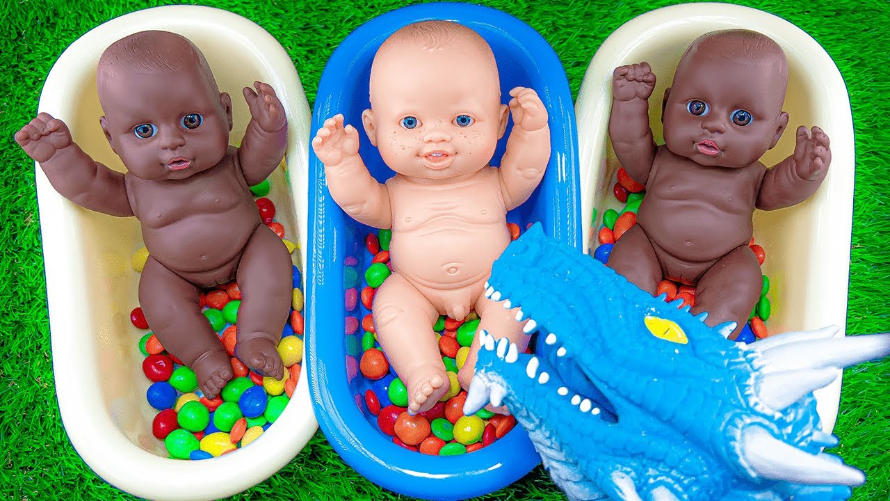 Rainbow Satisfying Candy Mixing in Fruit Pop It Bathtubs with Grid Balls & Color Food Cutting ASMR