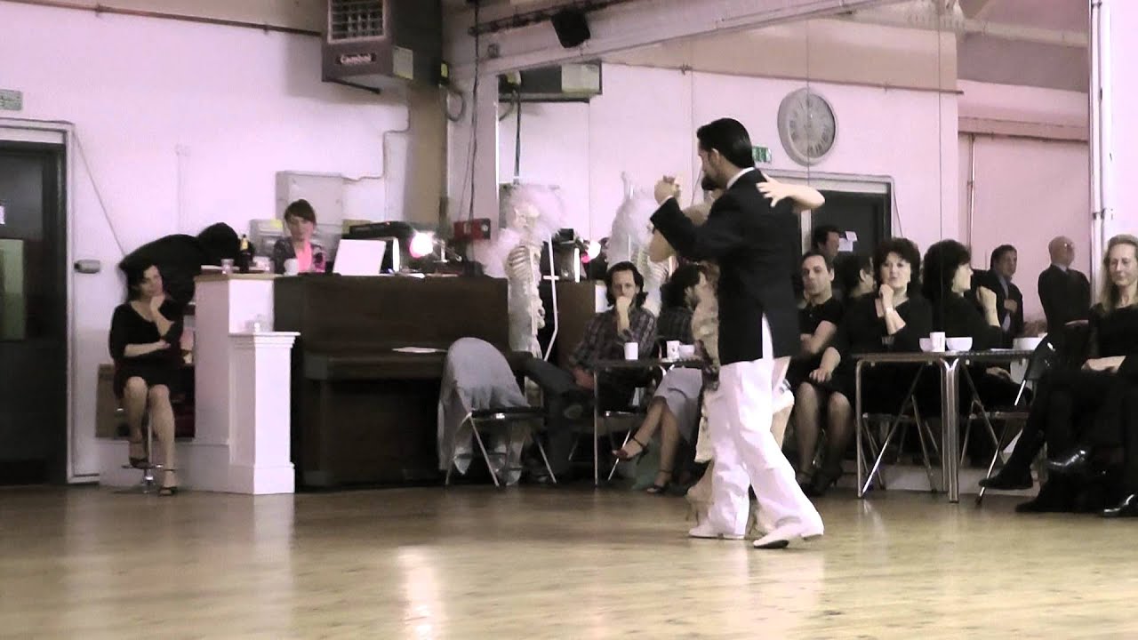 Juan Martin Carrara & Stefania Colina @ Milonga 8, London - Nov 2012 - 2/3